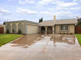 584 N Mulberry Ave, Rialto, CA 92376