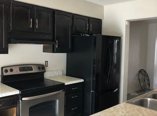 242 Bridgewater Dr, Newport News, VA 23603