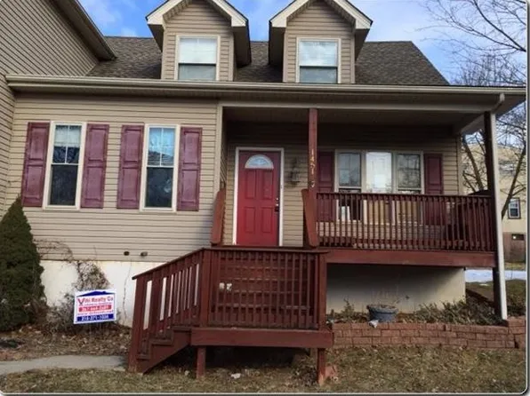 1451 Salisbury Rd, Allentown, PA 18103