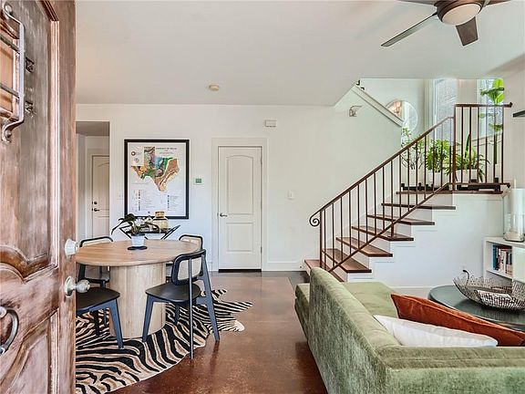 4th image of 3304 E 5th St #3304A