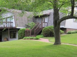 N9219 Betsy Ln, Iola, WI 54945