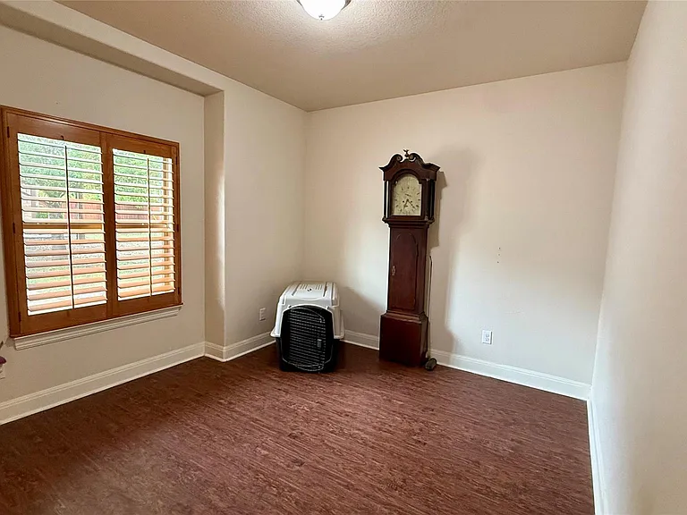 430 Old Fitzhugh Rd #8 — Photo 24