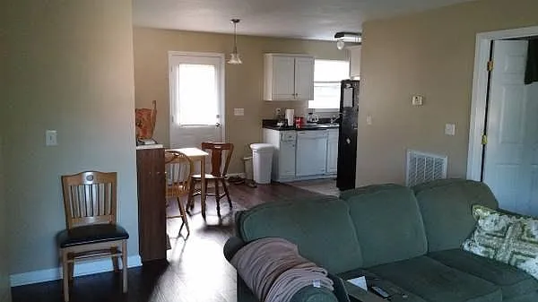 216 Woodmaker Ct — Photo 5