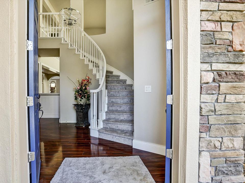 1st image of 3837 Banyan Tree Dr