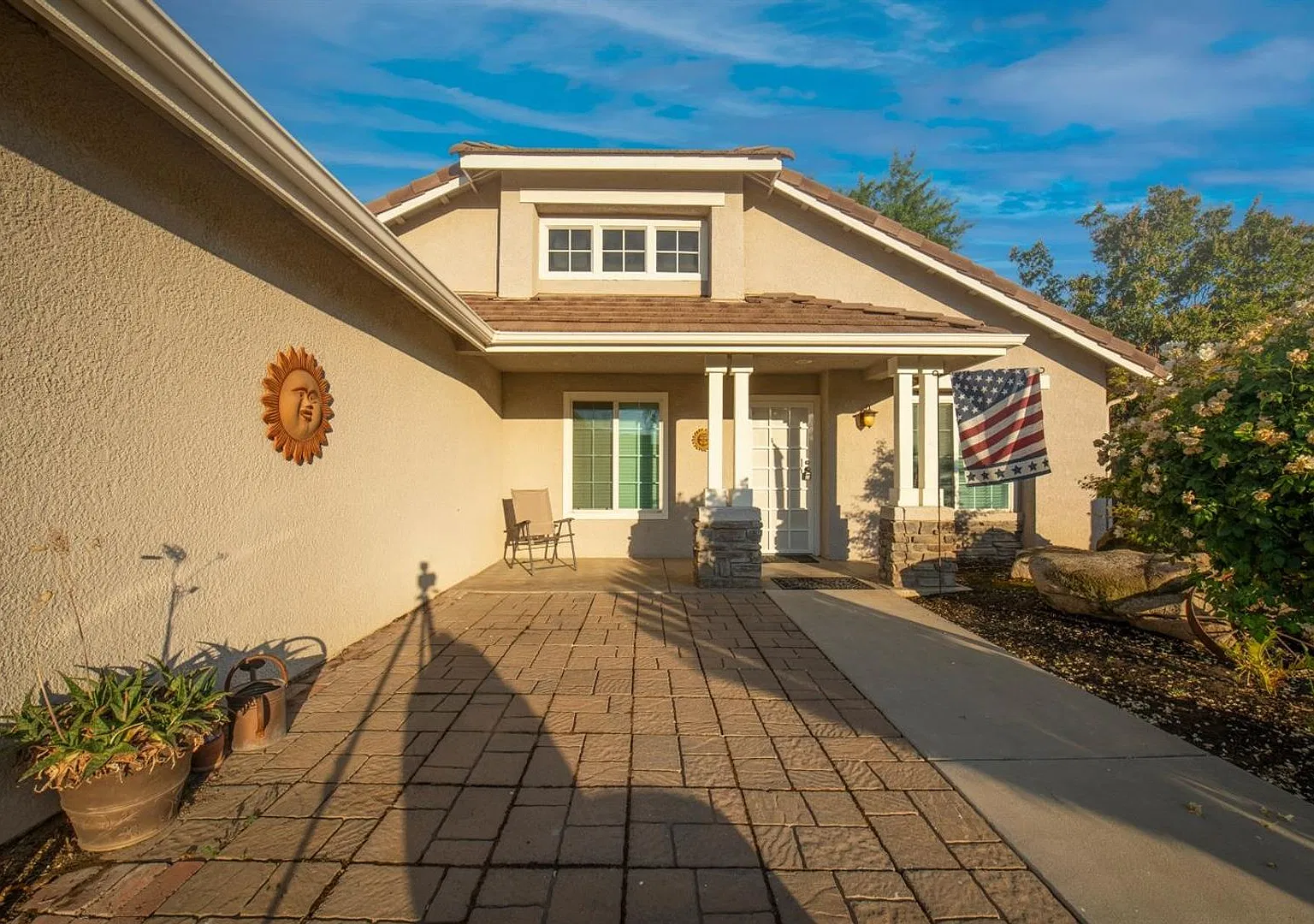 3 Bedroom 2 Bath in Clovis Unified — Photo 1