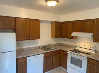 4 Deborah Ct APT D, Elkton, MD 21921