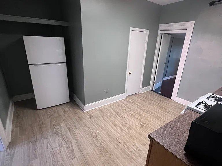 929 N Calvert St #2 — Photo 7