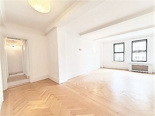 4th image of 255 W 88th St #6EE