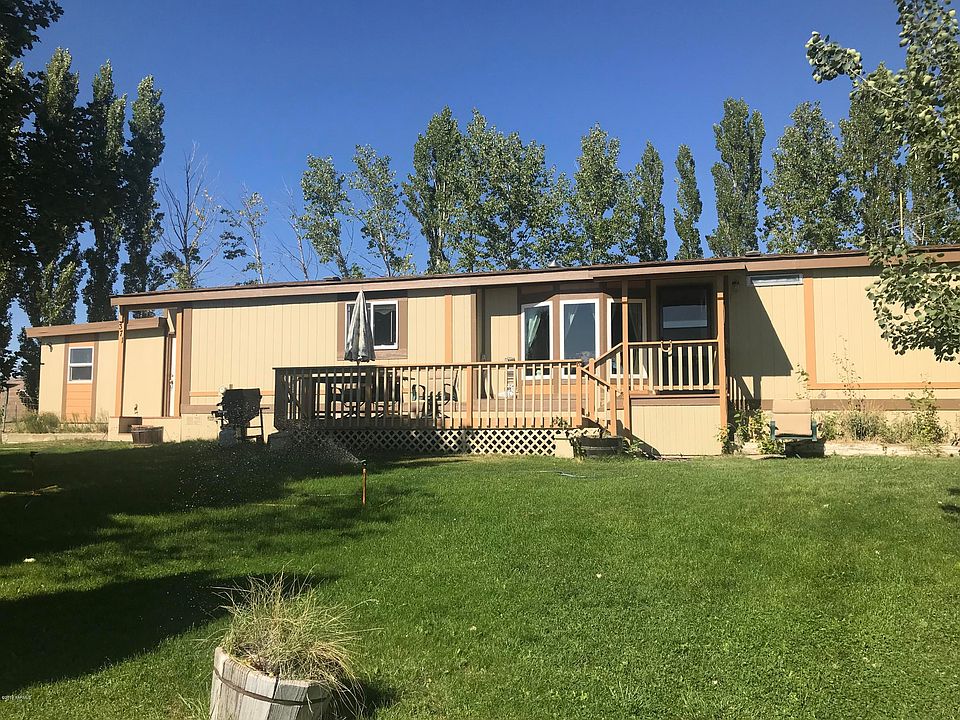 1st image of 371 Cabin Ln