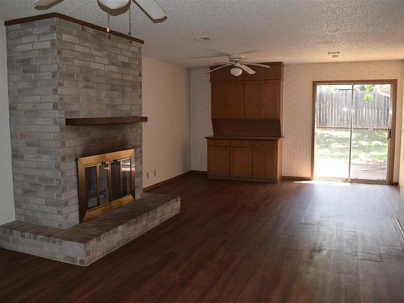 2nd image of 801 N Star Dr