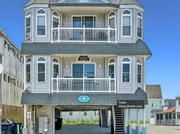 106 Ashworth Ave Unit 2, Hampton, NH 03842