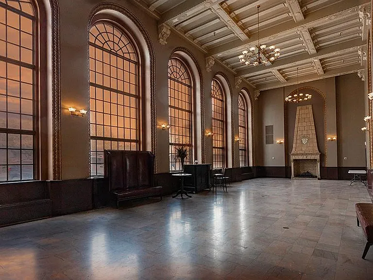 The Bigelow Apartments — Photo 9