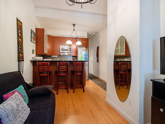 2nd image of 26 W 119th St APT 1