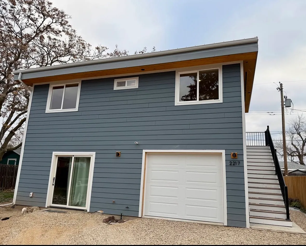 2 bed, 900 sqft, $2,000 — Photo 3