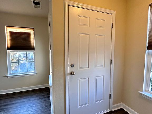 3rd image of 2161 Pavillion Ct