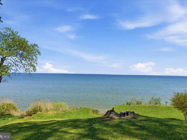 5209 Larchmont Dr, Chesapeake Beach, MD 20732