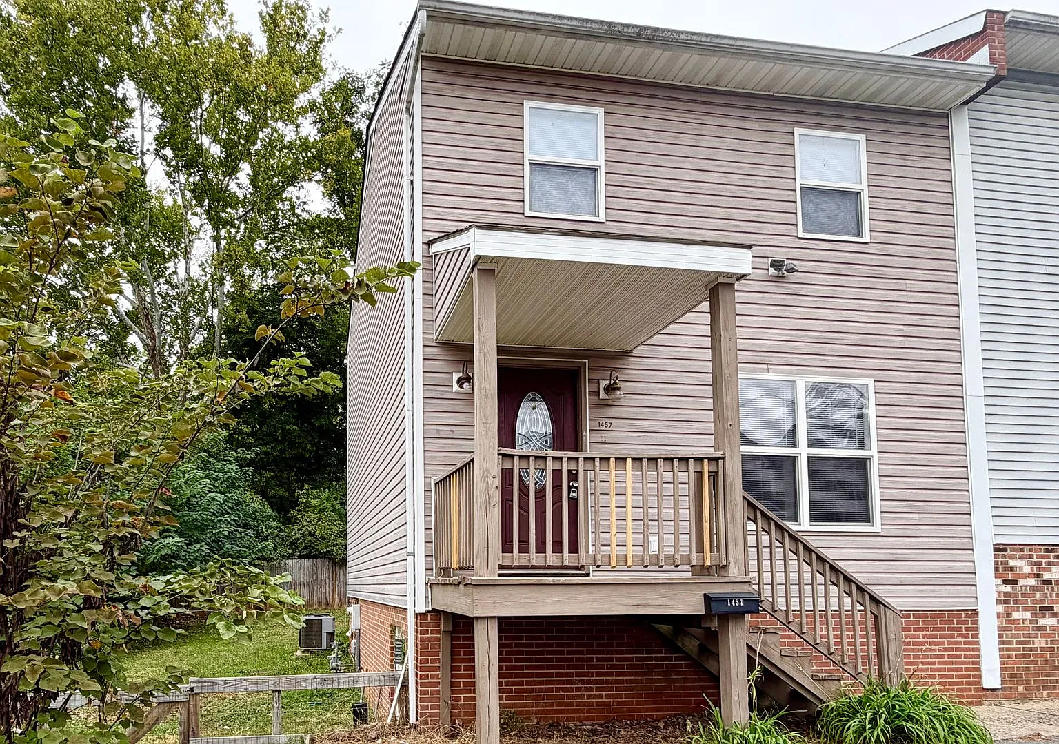 1457 Avon Street - Charming 3 Bedroom Duplex with Fenced Yard! — Photo 2