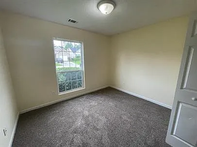 547 Cranberry Cir — Photo 12