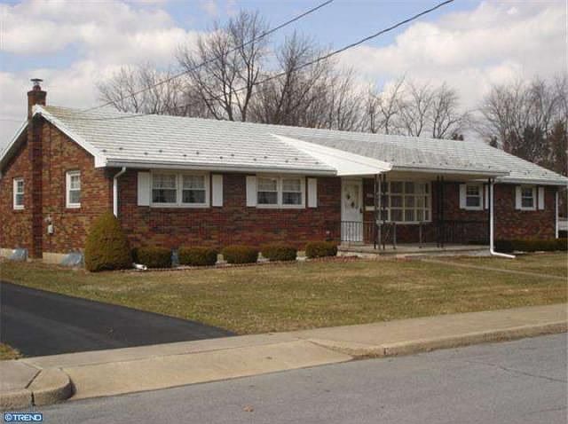 1st image of 217 E Race St