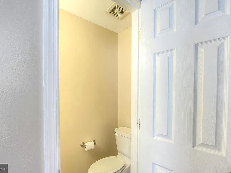 5678 Sutter Ln — Photo 15