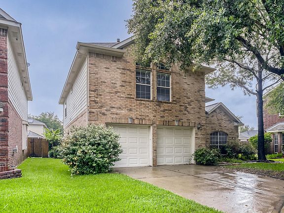 3rd image of 16606 Greenbriar Point Ln