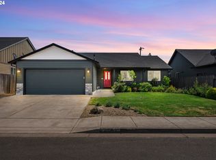 1029 Swale Ridge Loop, Creswell, OR 97426