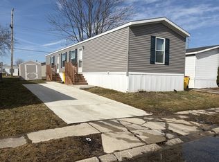 3 Bed 2 Bath Single Section plan