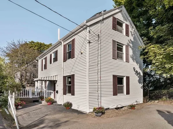 34 Green Ct, Newton, MA 02458
