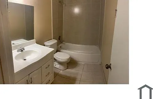 954 SW 74th Ave — Photo 14