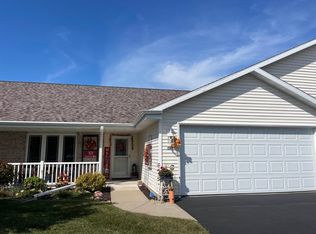 101 Queens Way, Fond Du Lac, WI 54935