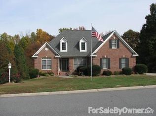 5680 N Oakmont St, Kannapolis, NC 28081