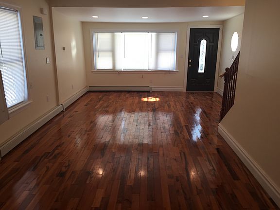 5th image of 12062 194th St