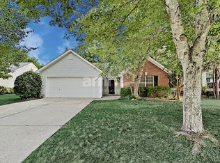 451 Bellingham Dr, Sugar Hill, GA 30518