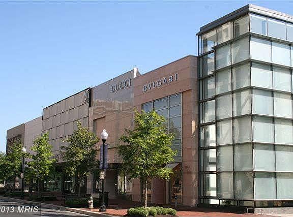 5th image of 4515 Willard Ave APT 1409S