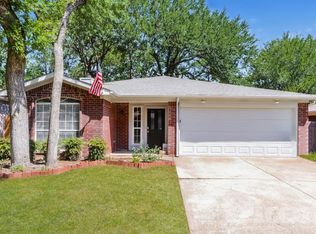 1210 Hidden Creek Dr, Mansfield, TX 76063