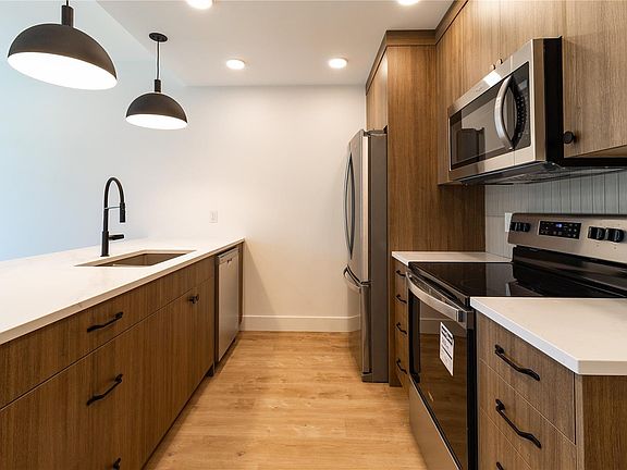 4th image of 201 Dogwood Dr #306