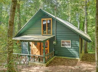 37 Stillhouse Ln, Lakemont, GA 30552