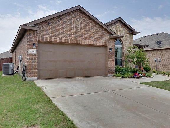 3rd image of Meadow Scape Dr