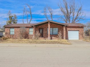 111 W 5th St, Dexter, NM 88230