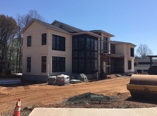 7 Fenwick Pl, Basking Ridge, NJ 07920