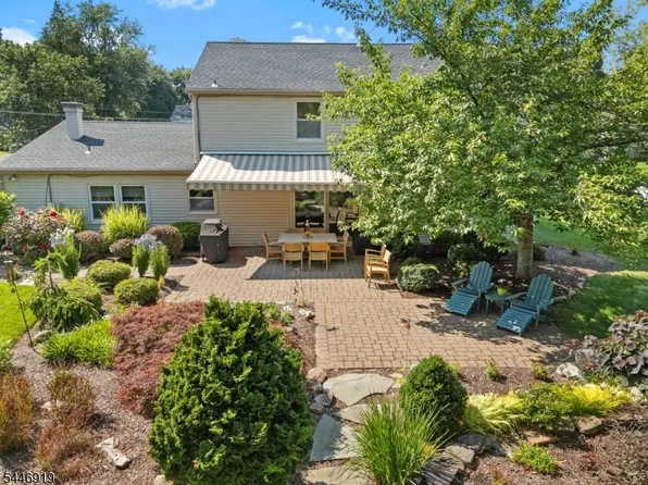 11 Marigold Ln, Franklin Twp., NJ 08873