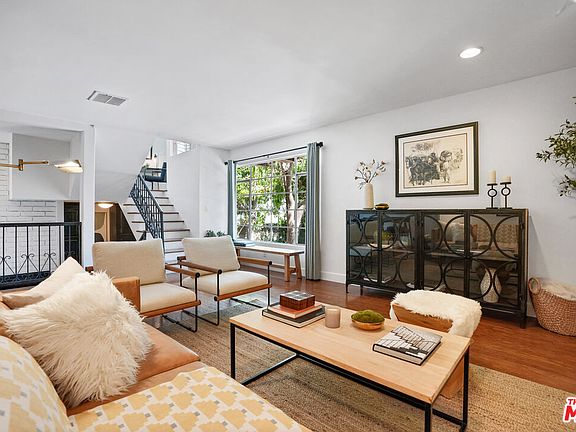 4th image of 11912 Riverside Dr Unit 12