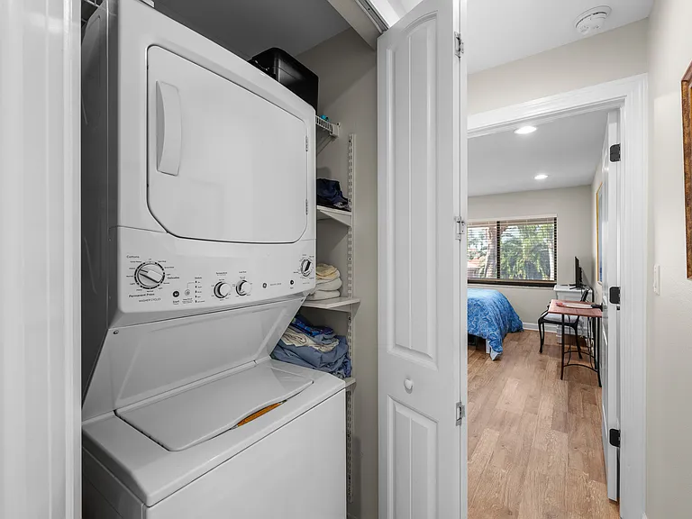4750 Brittany Dr S #126 — Photo 20