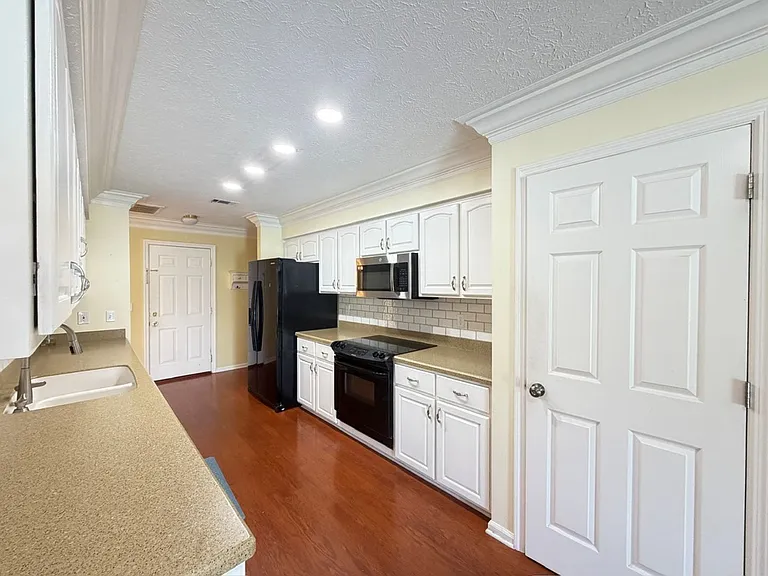 4034 Kristanna Dr — Photo 12