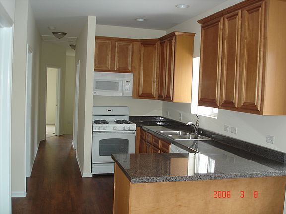 4th image of 5004 S Marshfield Ave
