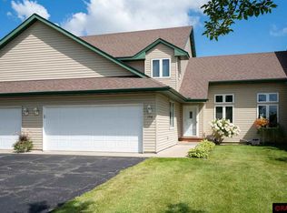 106 Tanager Rd, Mankato, MN 56001