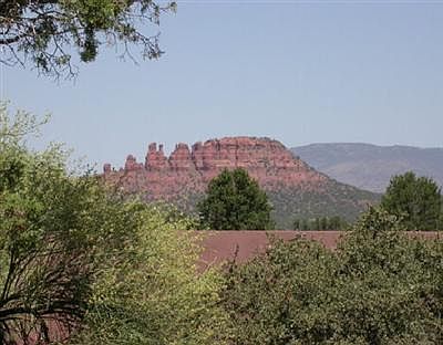 1st image of 1 Foothills Drive