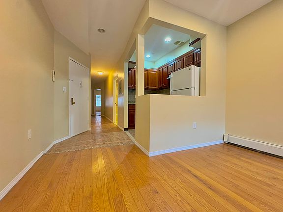 3rd image of 655 De Kalb Ave #1