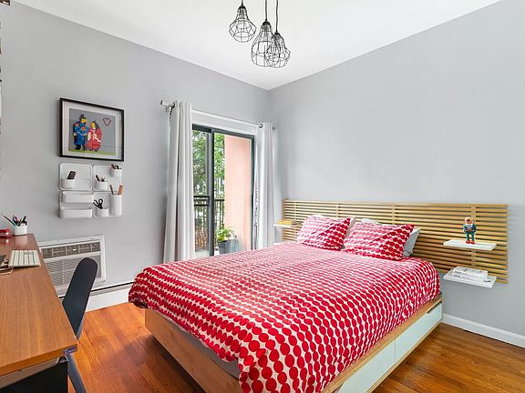 4th image of 305 5th Ave APT 4A