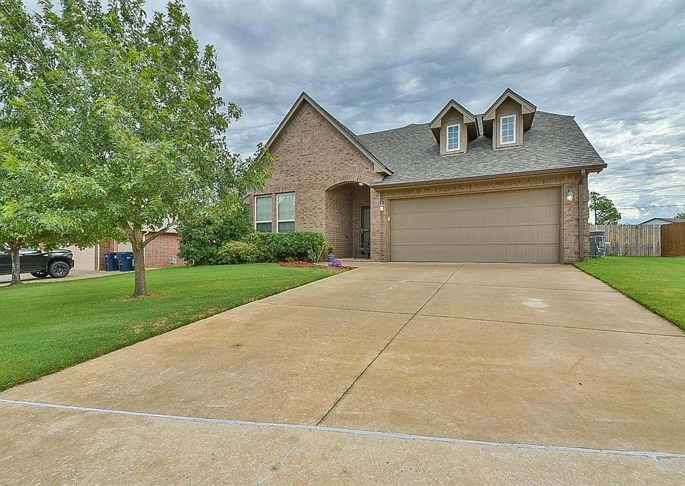 1st image of 8704 Stacy Lynn Ln